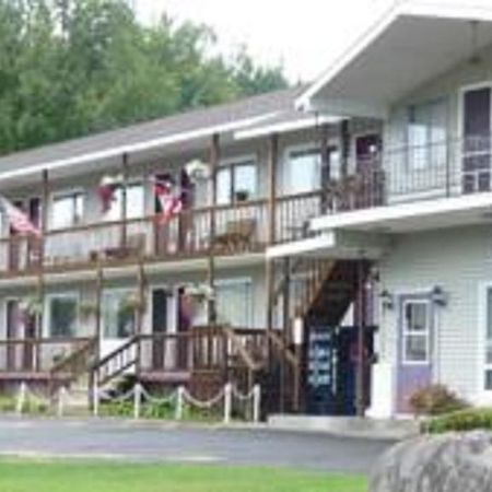 Legacy Inn & Suites Of Lake George Exterior photo