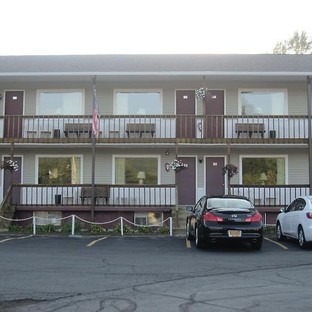 Legacy Inn & Suites Of Lake George Exterior photo